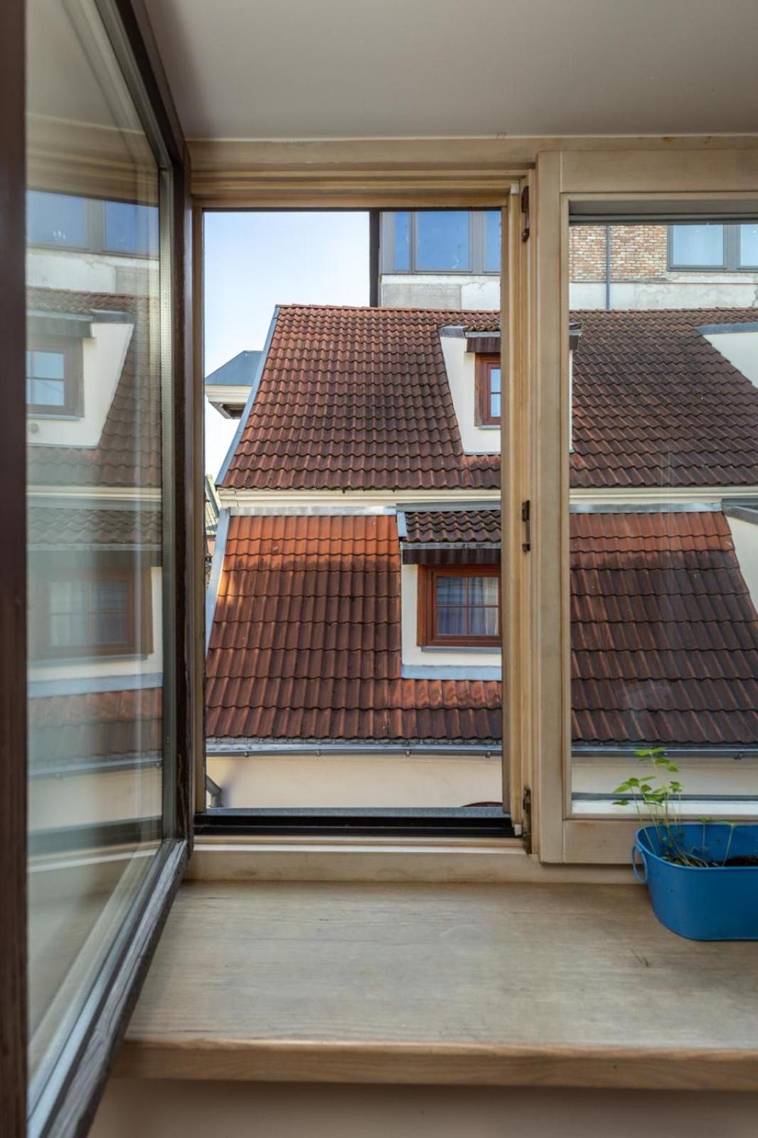Amber Private Rooms Riga Exterior photo
