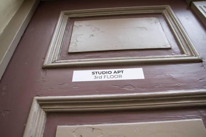 Amber Private Rooms Riga Exterior photo