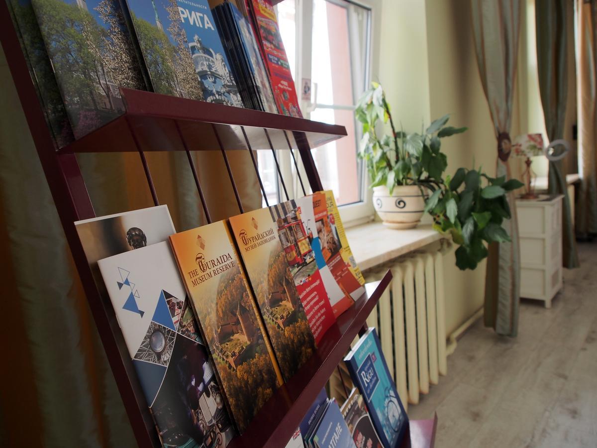 Amber Private Rooms Riga Exterior photo